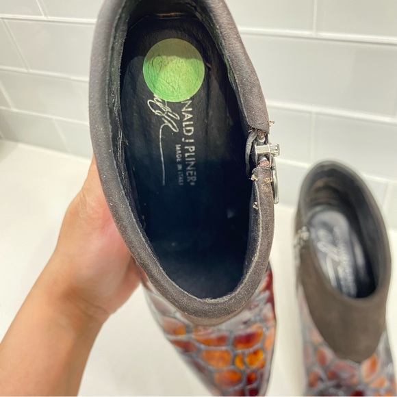 Donald J Pliner Rula Ankle Zip Bootie Brown Patent Leather/Suede Sz 6 1/2 - Picture 12 of 15